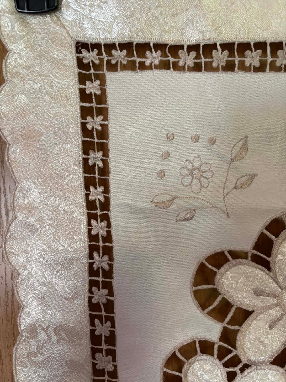 Malta Table Runner - Picture 3 of 4